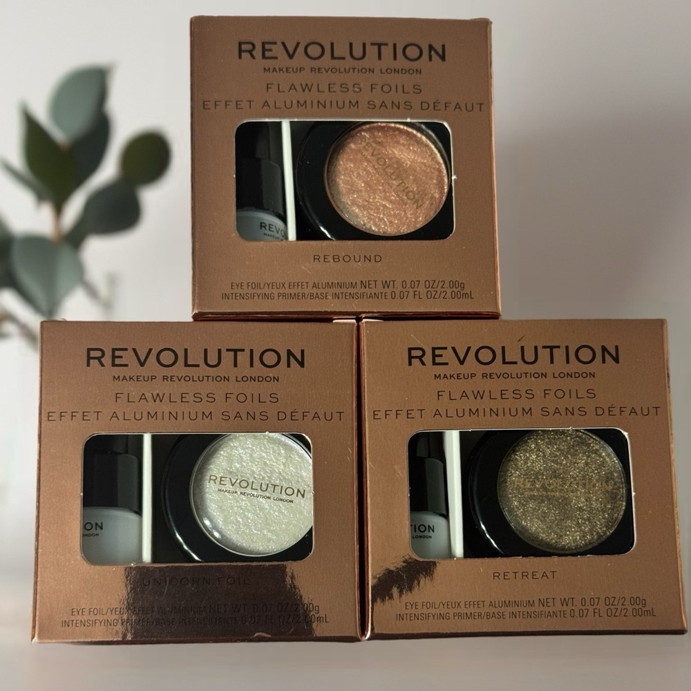 Makeup Revolution Flawless Foils Trio - Copper, Silver, Gold